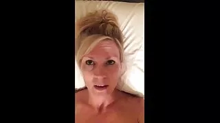 Une prostituée asiatique video sexe vieux et jeune dans des filets de pêche rouges et son méchant indien kooky s'il vous plaît 2 mecs blancs brutaux