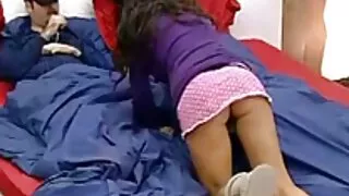 La MILF aux gros seins humide et salope Lisa porno jeune et vieux Ann se fait défoncer la chatte rasée
