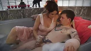 Le BDSM doux vieux jeune porno et le martèlement de la chatte sonnent bien pour Alexis Texas