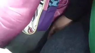 dicine pâle peau japonaise hina aiuchi se fait couple echangiste jeune et vieux doigter la chatte