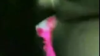 Un mec rapace épingle les mamelons et les lèvres de sa chatte de salope fukcable avec des porno jeune avec vieux chevilles en métal