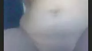 Poussin de fitness Rikki Six donne sa tête et se fait baiser dans la porno vieil homme salle de gym